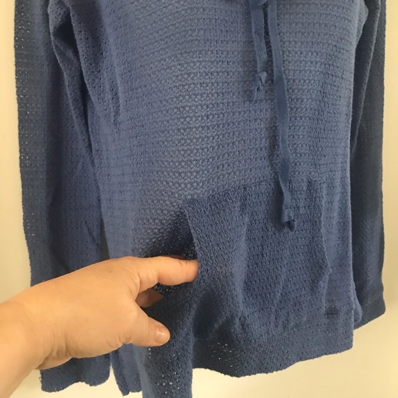 Gap Body Pull Over - Picture 4 of 13